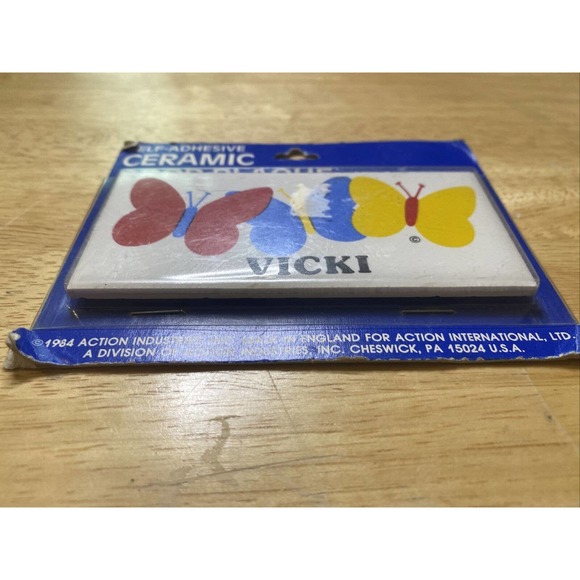 Vintage Retro VICKI With Butterflies Dead Stock Ceramic Name Plaque Wall Sign 84 - Picture 6 of 12